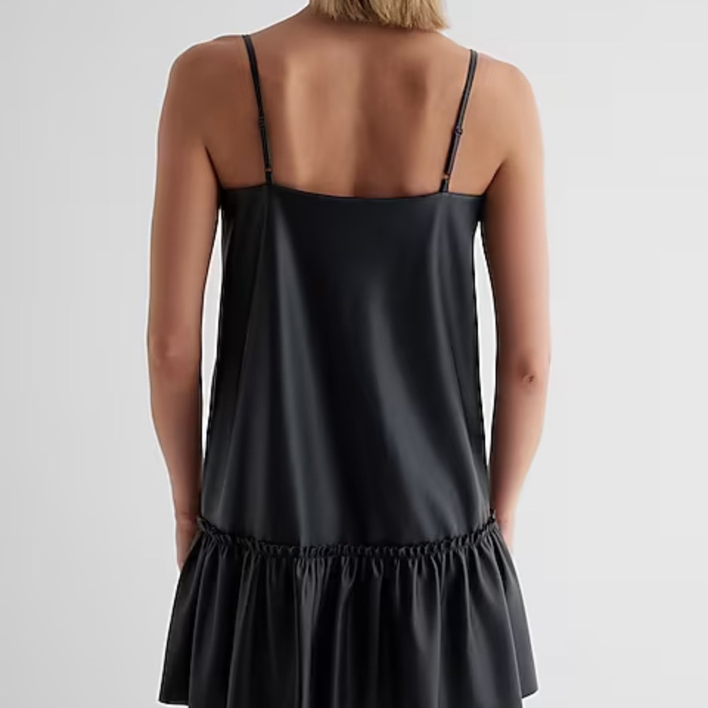 Express NWT Faux leather v neck dress 👗 - Picture 2 of 5